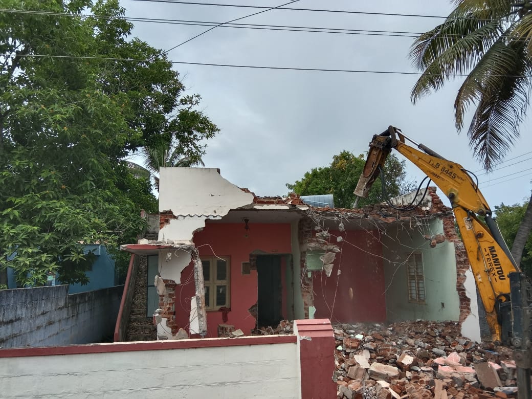 Old House Demolition Services in Tiruppur