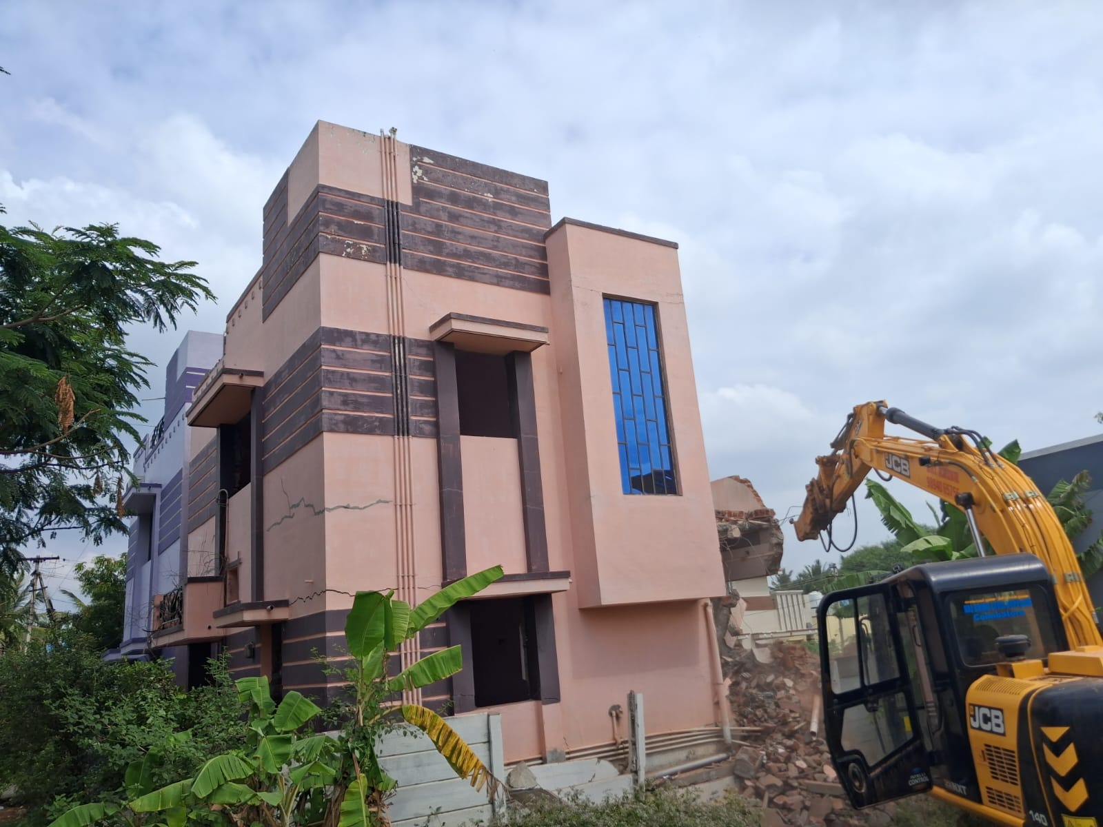 Multistory Building Demolition In coimbatore, Sri Kavi Building Demolisher Projects